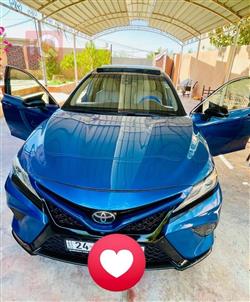 تۆیۆتا کامری